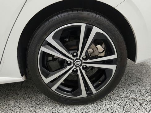 Used 2023 Nissan Sentra SR FWD image 31