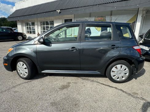 Used 2006 Scion xA FWD image 3