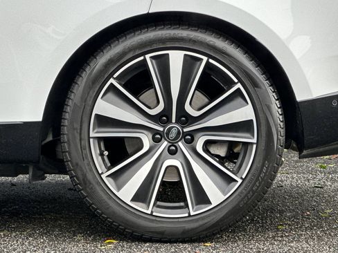 Used 2024 Land Rover Range Rover SE image 13