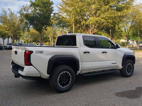 New 2024 Toyota Tacoma TRD Off-Road image 5