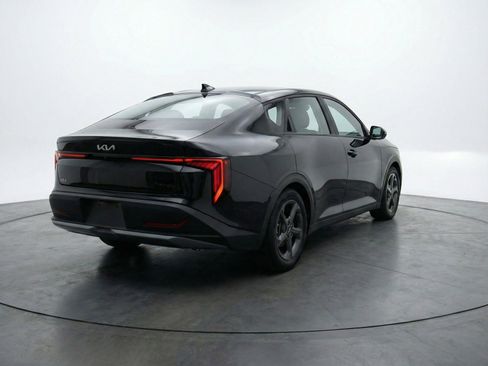 Used 2025 Kia K4 FWD image 9