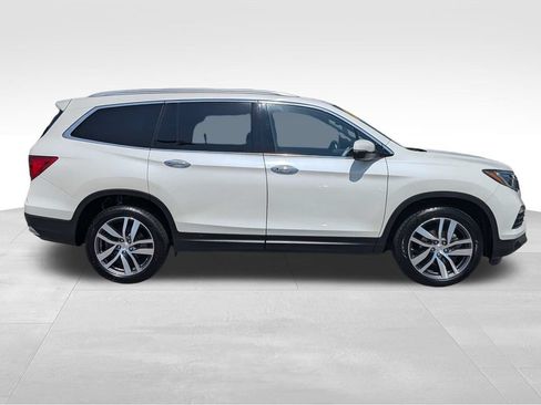 Used 2018 Honda Pilot Elite image 3