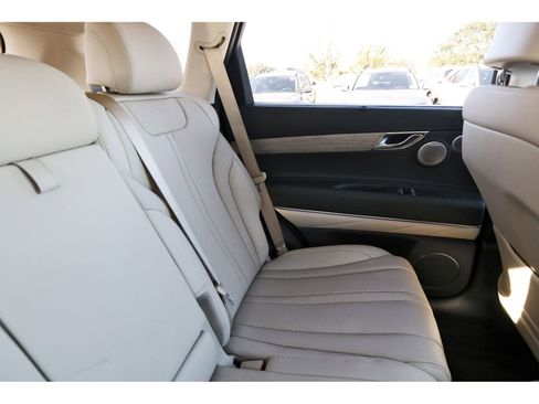 Used 2025 Genesis GV80 2.5T Advanced image 14