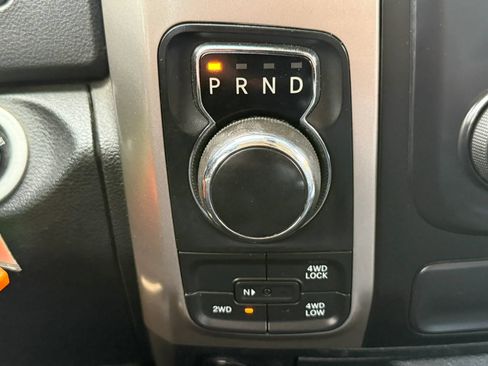 Used 2017 RAM 1500 Classic SLT AWD/4WD image 13