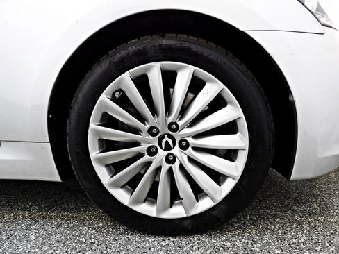 Used 2014 Hyundai Equus Signature image 23