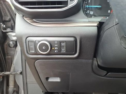 Used 2023 Ford Explorer Limited w/ Equipment Group 301A AWD/4WD image 15