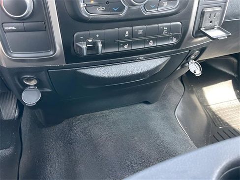 Used 2017 RAM 2500 Big Horn image 19