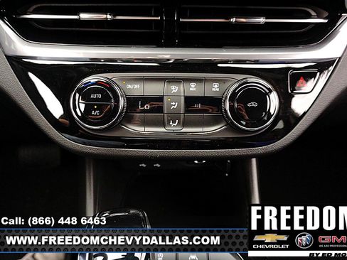 New 2026 Buick Envista Sport Touring image 23