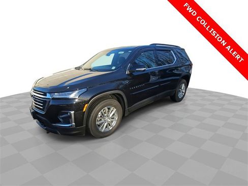 Used 2023 Chevrolet Traverse LT image 4