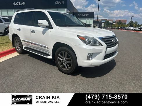 Used 2013 Lexus LX 570 4WD w/ Luxury Pkg image 1