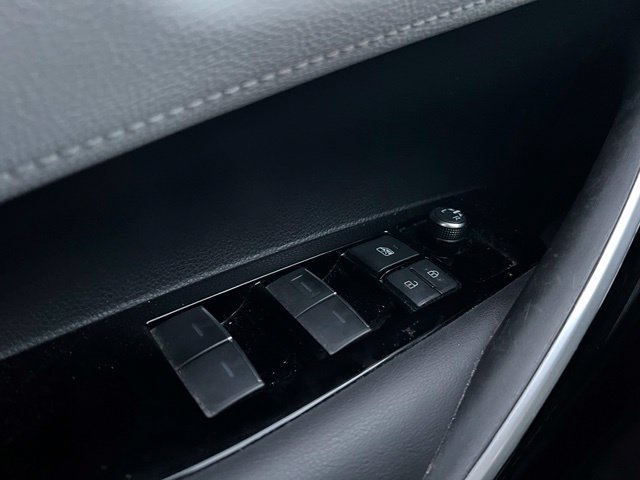 Used 2019 Toyota Corolla XSE FWD image 20