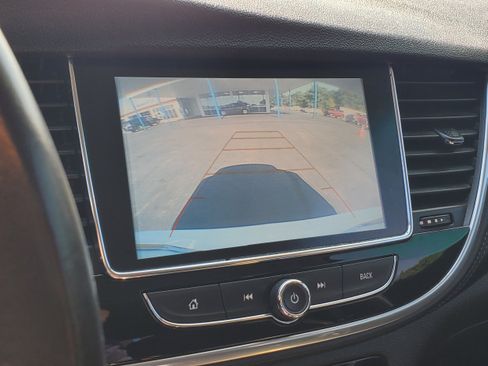 Used 2020 Buick Encore Preferred FWD image 19