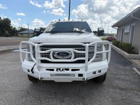 Used 2019 Ford F450 Platinum w/ Platinum Ultimate Package AWD/4WD image 2