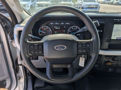 Used 2024 Ford F550 4x4 Regular Cab Super Duty image 15