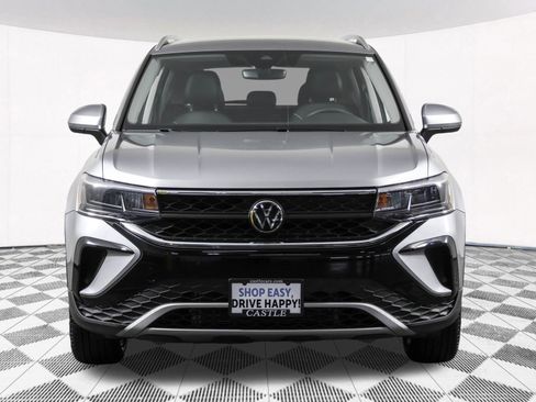 Used 2023 Volkswagen Taos SE w/ Black Wheel Package FWD image 11