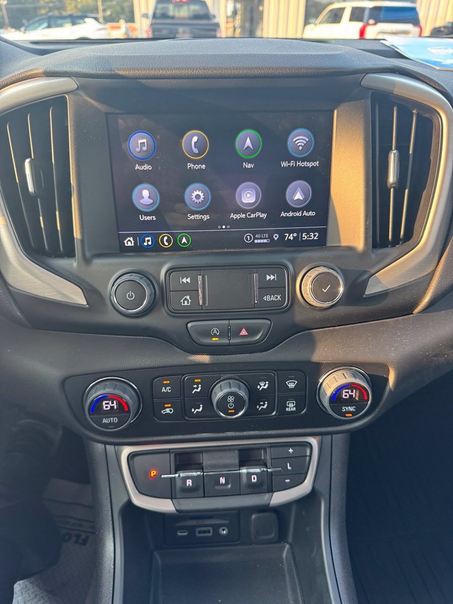 Used 2024 GMC Terrain Denali w/ Denali Premium Package AWD/4WD image 20