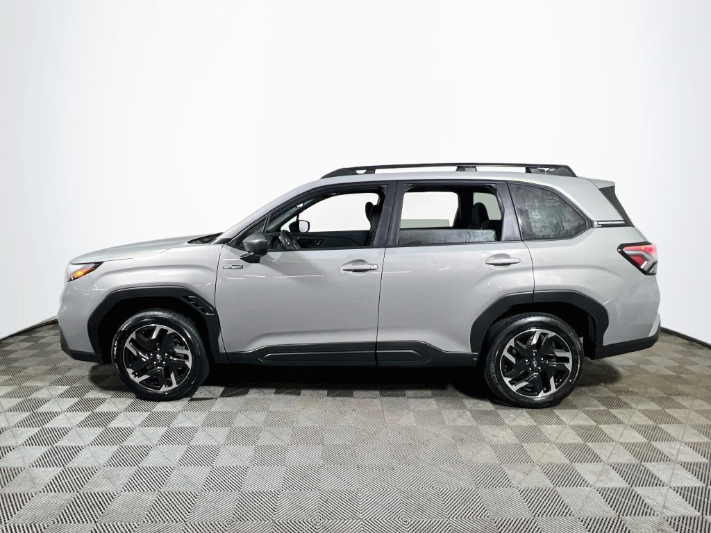 New 2026 Subaru Forester Touring AWD/4WD image 4