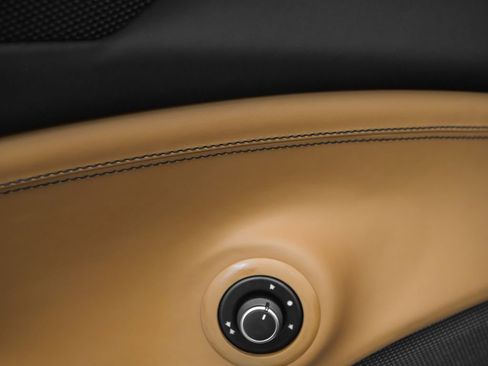 Used 2018 Ferrari 488 Spider RWD image 61