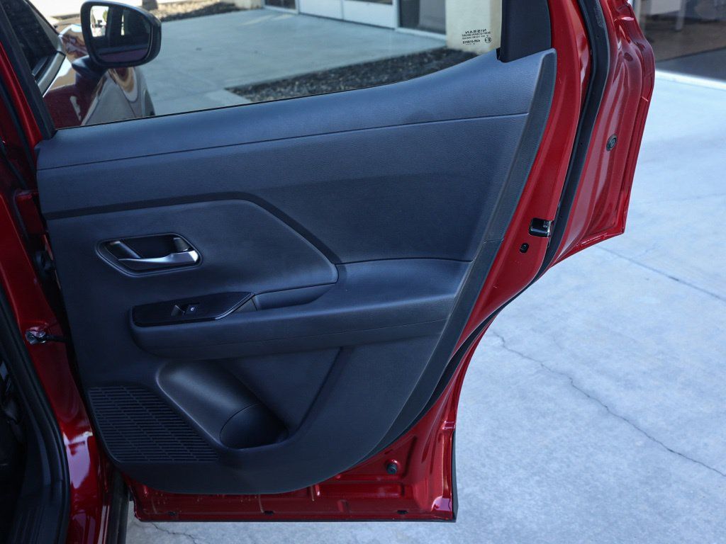 Used 2026 Nissan Kicks SV FWD image 20