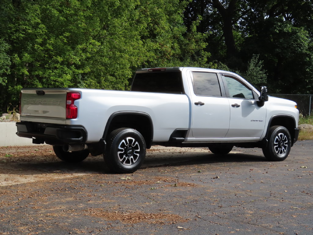 Used 2023 Chevrolet Silverado 2500 W/T AWD/4WD image 3