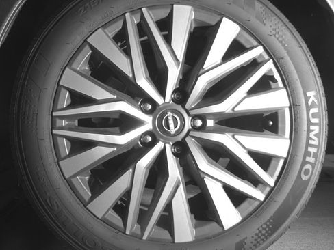 Used 2025 Nissan Altima 2.5 SV image 14