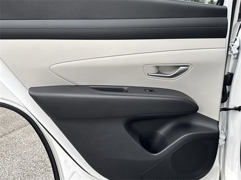 New 2026 Hyundai Tucson SEL image 13