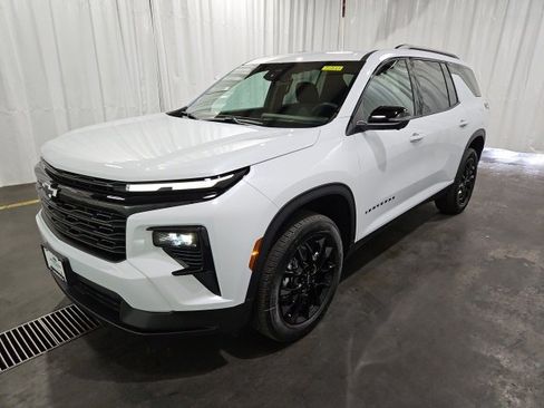 New 2026 Chevrolet Traverse LT image 6