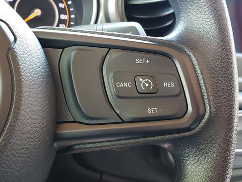 Used 2022 Jeep Gladiator Sport AWD/4WD image 21