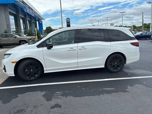 Used 2025 Honda Odyssey Sport-L image 13