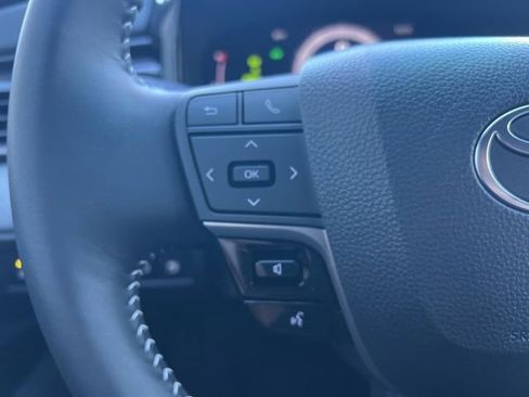 Used 2026 Toyota Camry SE image 17