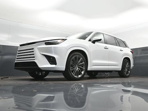 New 2026 Lexus TX 350 AWD image 37