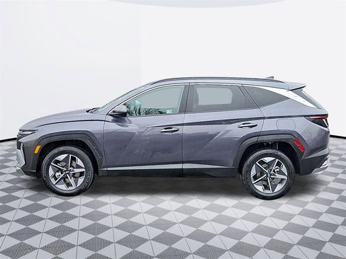 Certified 2025 Hyundai Tucson SEL image 3