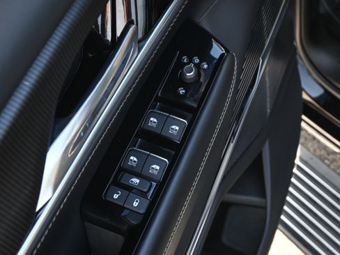 Certified 2023 Jeep Grand Wagoneer Series II w/ Quick Order Packagew 28T AWD/4WD image 15