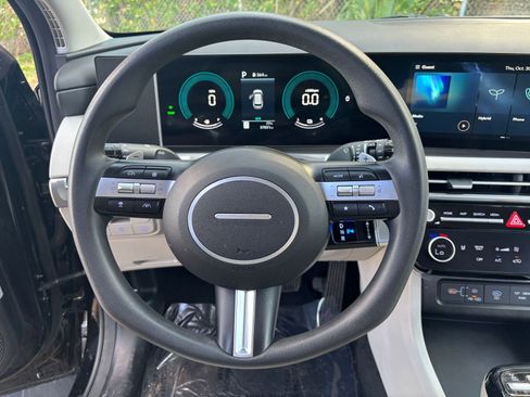 Used 2025 Hyundai Tucson Blue image 28