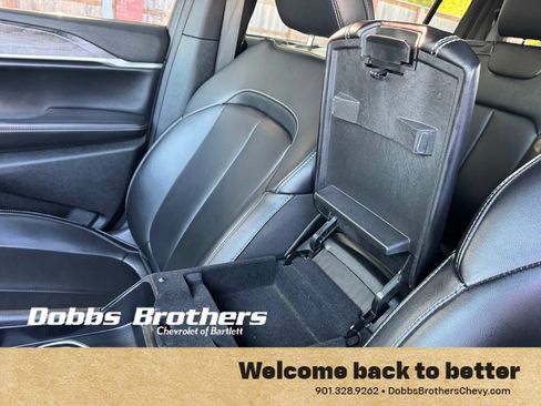 Used 2024 Jeep Grand Cherokee L Limited w/ Luxury Tech Group II AWD/4WD image 23