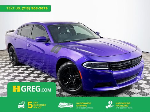 Used 2019 Dodge Charger SXT RWD image 1