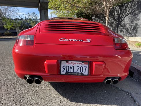 Used 2006 Porsche 911 Carrera S image 8