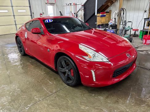 Used 2015 Nissan 370Z Coupe RWD image 1