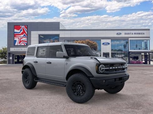 New 2026 Ford Bronco Outer Banks w/ Sasquatch Package AWD/4WD image 7