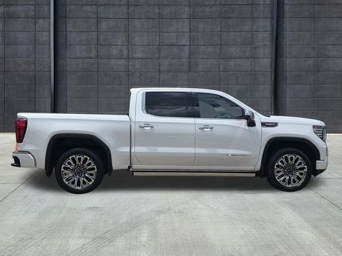 Used 2024 GMC Sierra 1500 Denali Ultimate AWD/4WD image 4