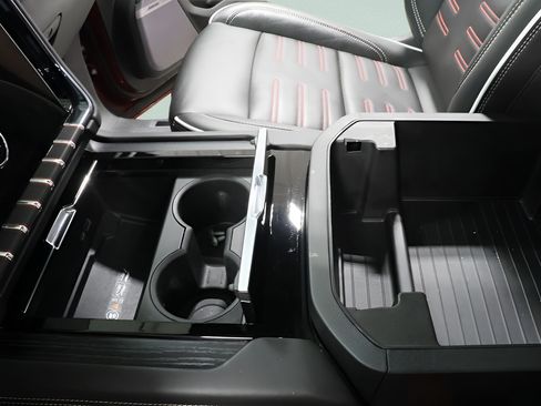 Used 2025 GMC Yukon AT4 Ultimate w/ LPO, Floor Liner Package AWD/4WD image 21