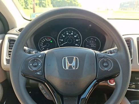 Used 2018 Honda HR-V EX image 19