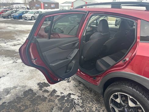 Used 2019 Subaru Crosstrek 2.0i Premium w/ Eyesight System image 10