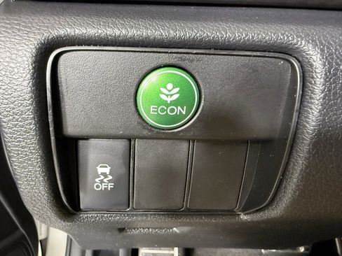 Used 2016 Honda Accord Sport image 30