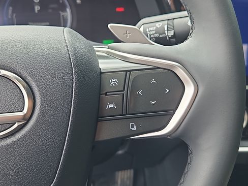 Used 2025 Lexus RZ 450e w/ Technology Package AWD/4WD image 20