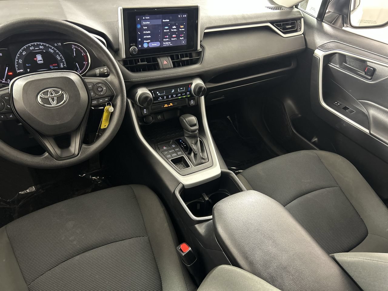 Used 2025 Toyota RAV4 LE AWD/4WD image 23