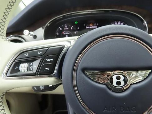 New 2026 Bentley Bentayga Speed image 11