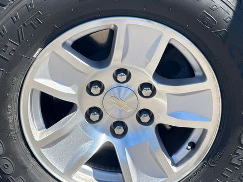 Used 2018 Chevrolet Silverado 1500 LT w/ All Star Edition AWD/4WD image 25