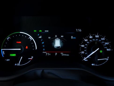 Used 2025 Toyota Sienna XLE image 33