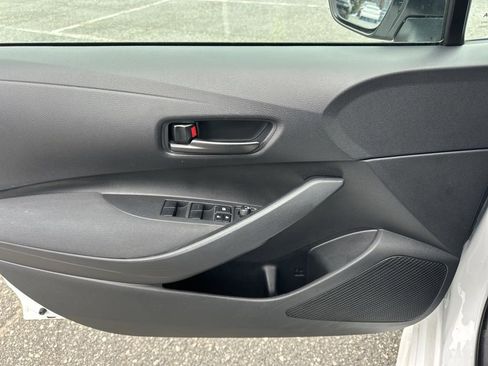 Used 2023 Toyota Corolla LE image 21